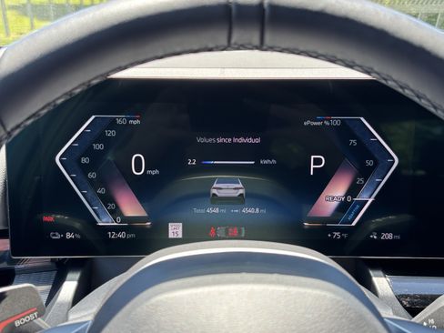 Certified 2025 BMW i5 eDrive40i w/ M Sport Package RWD image 21