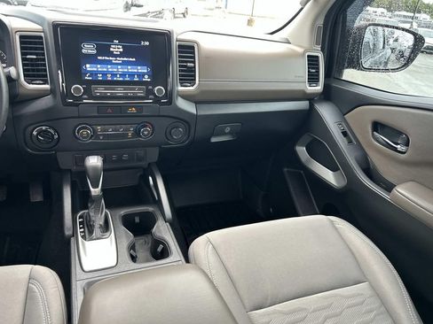 Used 2022 Nissan Frontier SV w/ Technology Package AWD/4WD image 20