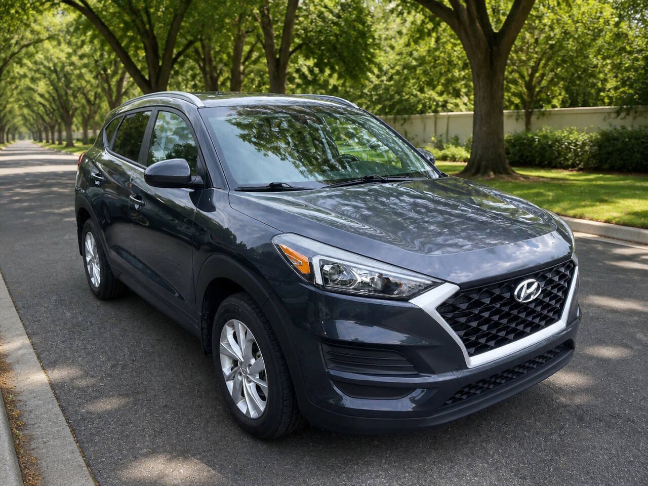 Used 2020 Hyundai Tucson Value FWD image 2