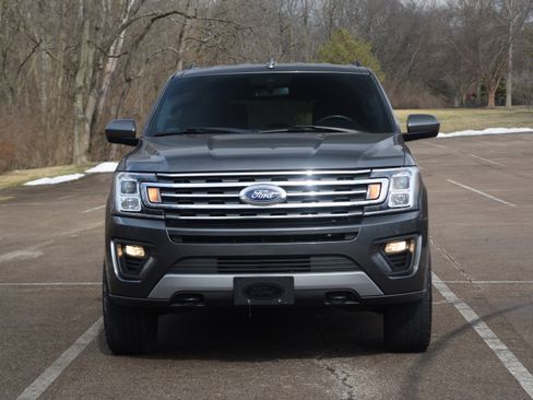 Used 2020 Ford Expedition XLT image 22
