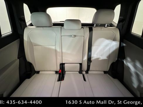 Used 2022 Volkswagen Tiguan SE R-Line AWD/4WD image 25