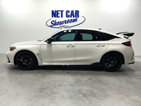 Used 2026 Honda Civic Type R image 3