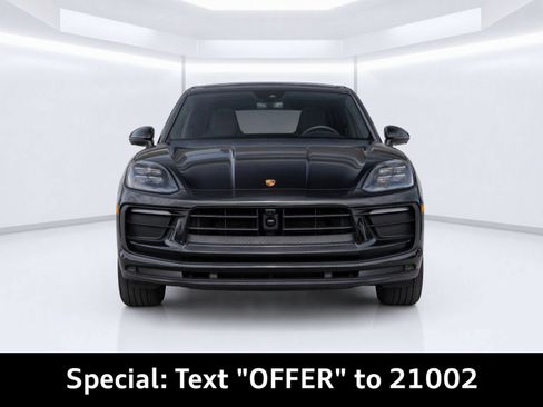 Used 2024 Porsche Macan AWD/4WD image 5
