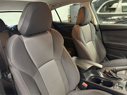 Used 2023 Subaru Crosstrek 2.0i Premium image 32