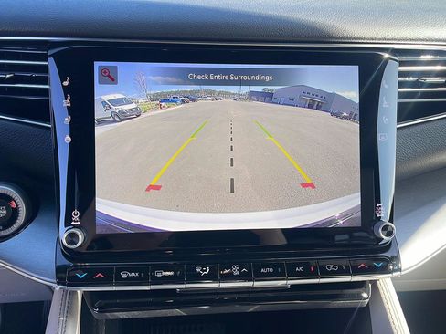 New 2026 Jeep Grand Wagoneer Limited AWD/4WD image 17