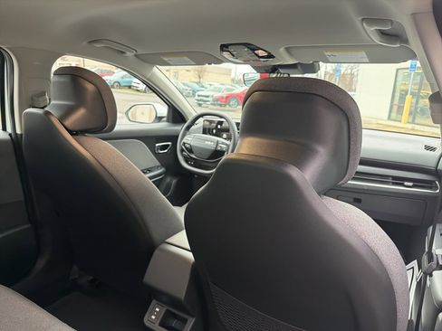 New 2025 Kia K4 EX image 17