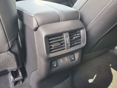 Used 2025 Nissan Murano Platinum w/ Cargo Package AWD/4WD image 12