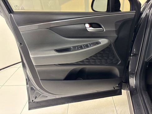 Used 2023 Hyundai Santa Fe SE image 16