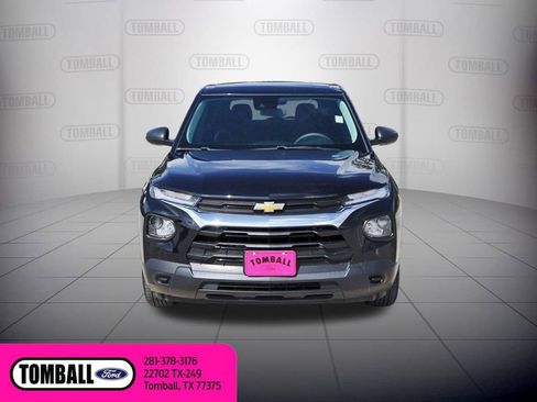 Used 2023 Chevrolet TrailBlazer LS image 2