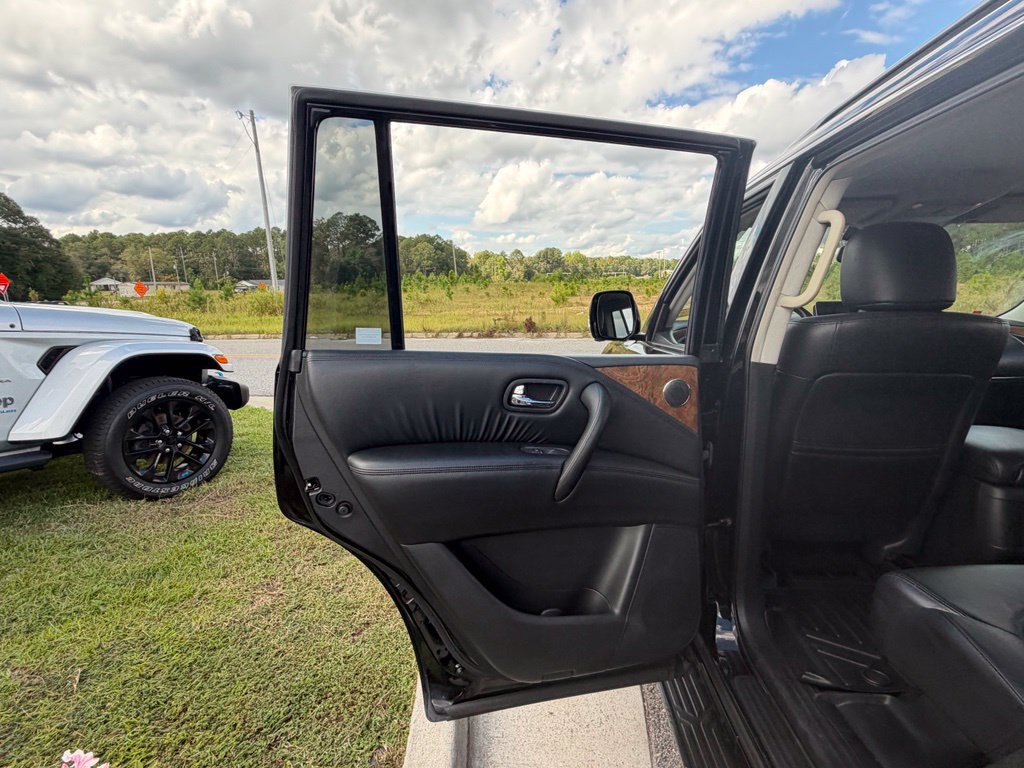 Used 2022 Nissan Armada SL w/ Captain's Chairs Package RWD image 47
