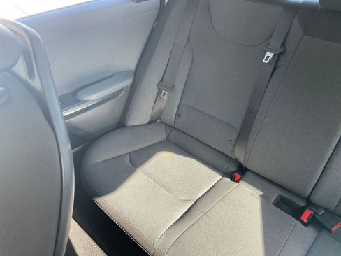 Used 2025 Kia K4 LXS image 37