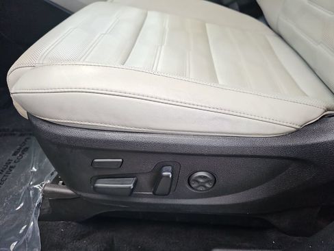 Used 2023 Kia Telluride SX Prestige AWD/4WD image 36