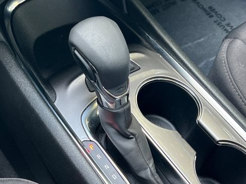 Used 2024 Chevrolet Malibu LT FWD image 21