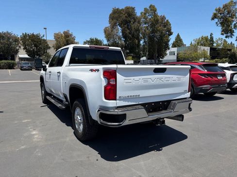 Used 2024 Chevrolet Silverado 2500 LTZ AWD/4WD image 4