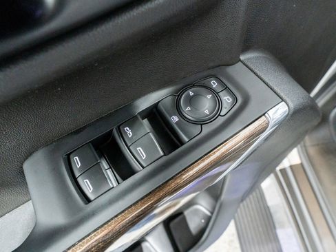 Used 2021 Chevrolet Silverado 1500 RST image 16