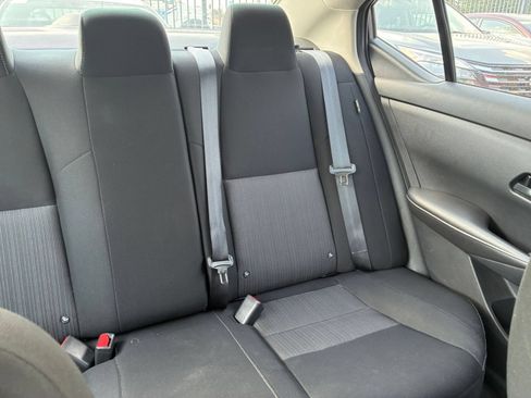 Used 2025 Nissan Sentra SV FWD image 31