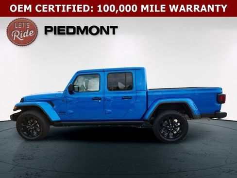 Used 2024 Jeep Gladiator Sport AWD/4WD image 6