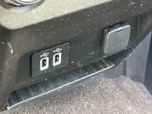 Used 2019 Ford F150 XLT AWD/4WD image 8
