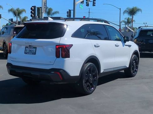 Certified 2024 Kia Sorento SX Prestige AWD/4WD image 3