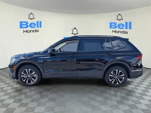 Used 2022 Volkswagen Tiguan S image 2