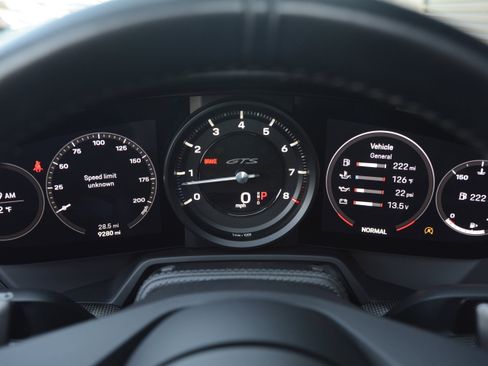 Certified 2022 Porsche 911 Targa 4 GTS AWD/4WD image 19