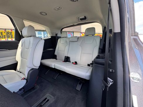 Used 2024 Kia Telluride S w/ S Sunroof Package AWD/4WD image 12