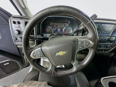 Used 2018 Chevrolet Silverado 2500 LTZ w/ Duramax Plus Package AWD/4WD image 11