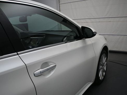 Used 2014 Toyota Avalon Limited FWD image 14