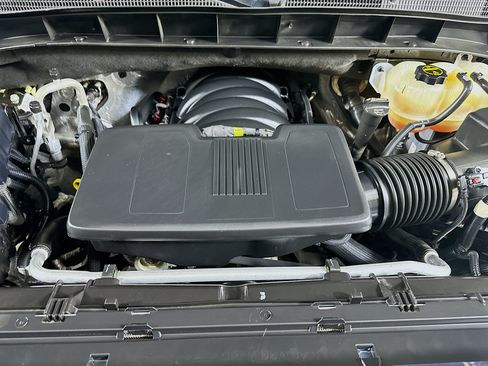 Used 2025 GMC Sierra 1500 SLT RWD image 31