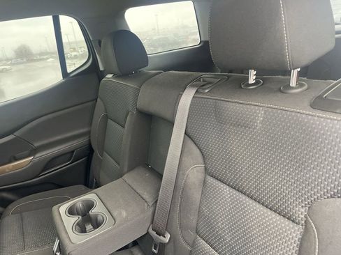 Used 2023 GMC Acadia SLE w/ Driver Convenience Package image 36