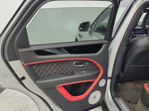 Used 2021 Bentley Bentayga Speed AWD/4WD image 45