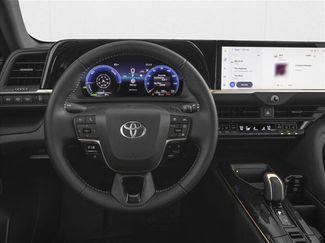 New 2026 Toyota Crown Signia AWD/4WD video 4