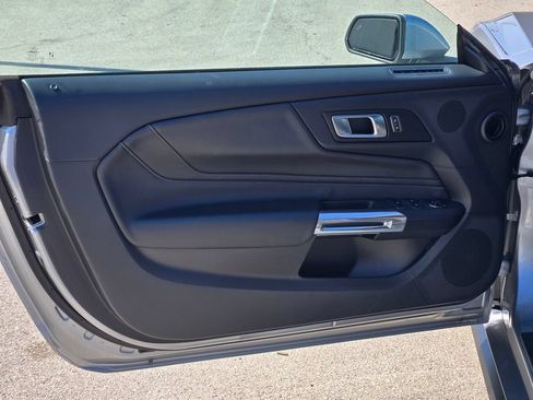 Used 2025 Ford Mustang Premium RWD image 23