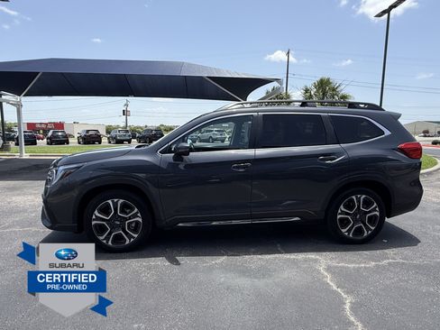 Used 2023 Subaru Ascent Limited AWD/4WD image 4