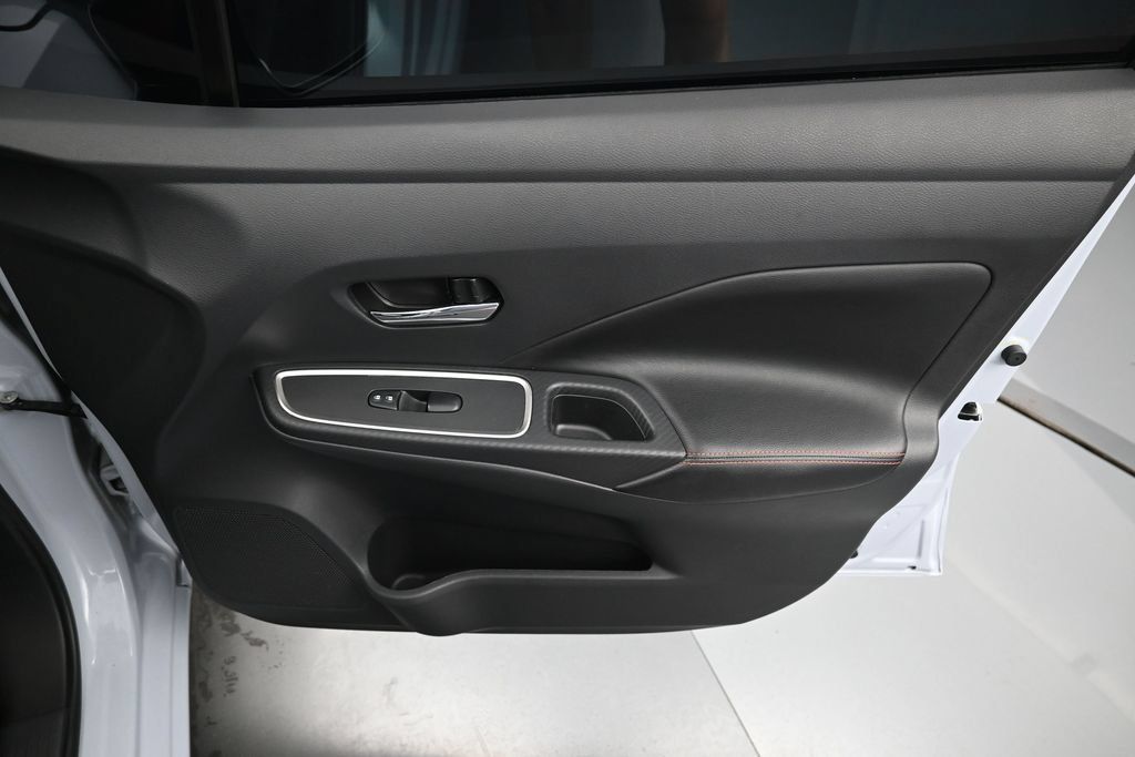 Used 2025 Nissan Versa SR w/ Trunk Package FWD image 32