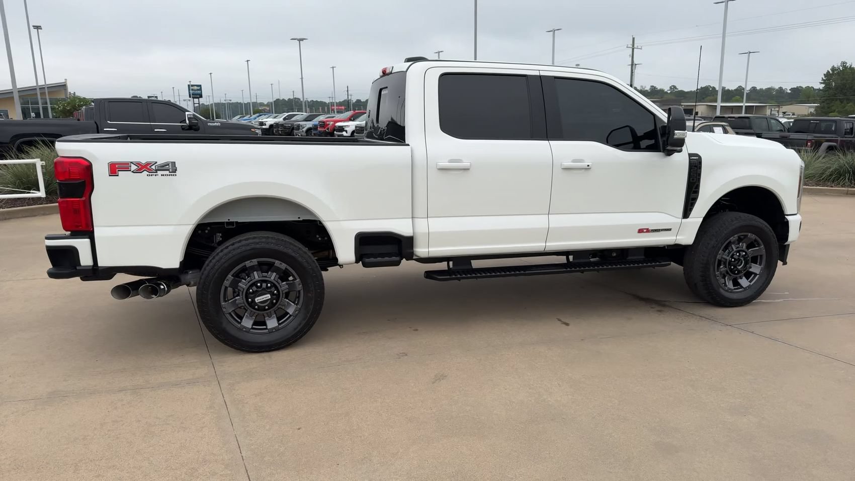 Used 2024 Ford F250 Lariat w/ Lariat Ultimate Package AWD/4WD image 8