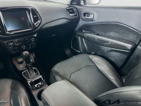 Used 2018 Jeep Compass Limited AWD/4WD image 22