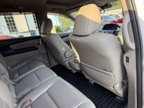 Used 2016 Honda Odyssey EX-L image 27