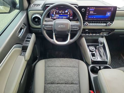 Certified 2024 Chevrolet Colorado ZR2 w/ Technology Package AWD/4WD image 9