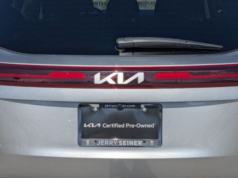 Used 2024 Kia Seltos S FWD image 13