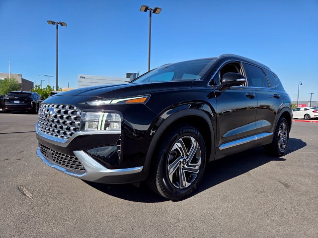 Used 2022 Hyundai Santa Fe SEL w/ Convenience Package FWD image 2