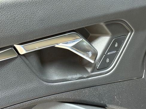 Used 2020 Audi Q3 2.0T Premium Plus w/ Premium Plus Package image 23