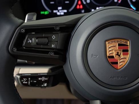 New 2026 Porsche Panamera image 10