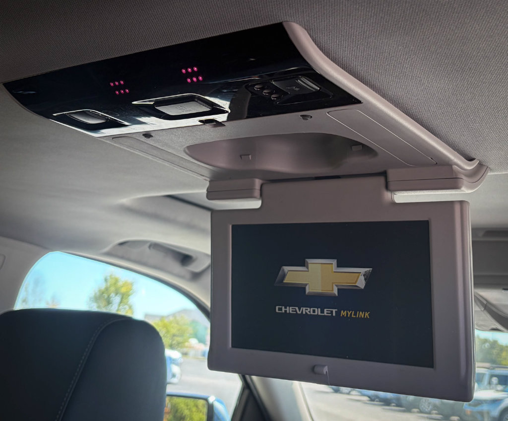 Used 2020 Chevrolet Suburban Premier AWD/4WD image 3