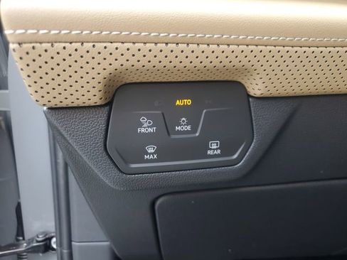 New 2026 Volkswagen Atlas Cross Sport SE FWD image 29