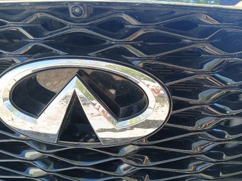 Used 2023 INFINITI QX60 Luxe w/ Cargo Package FWD image 2