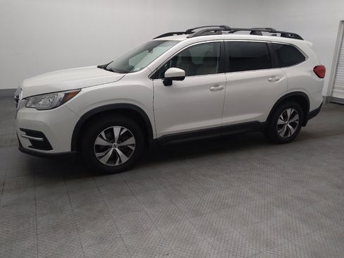 Used 2020 Subaru Ascent Premium w/ Convenience Package image 2