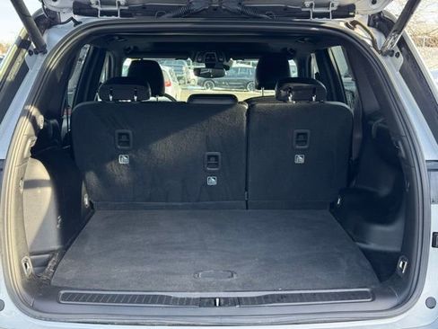 Used 2023 Jeep Grand Cherokee Altitude image 9