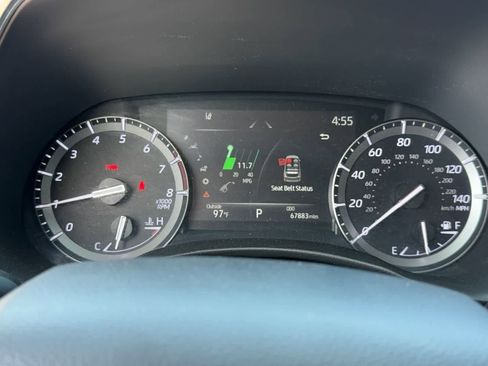 Used 2020 Toyota Highlander Limited image 9