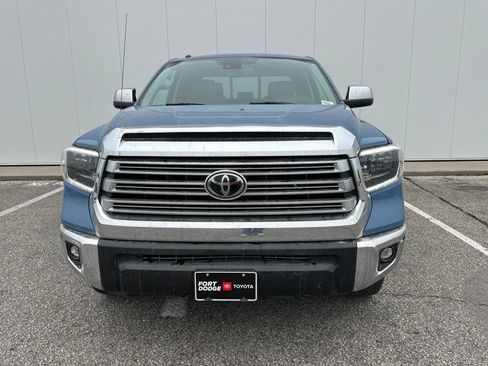 Used 2019 Toyota Tundra Limited w/ Limited Premium Package AWD/4WD image 11